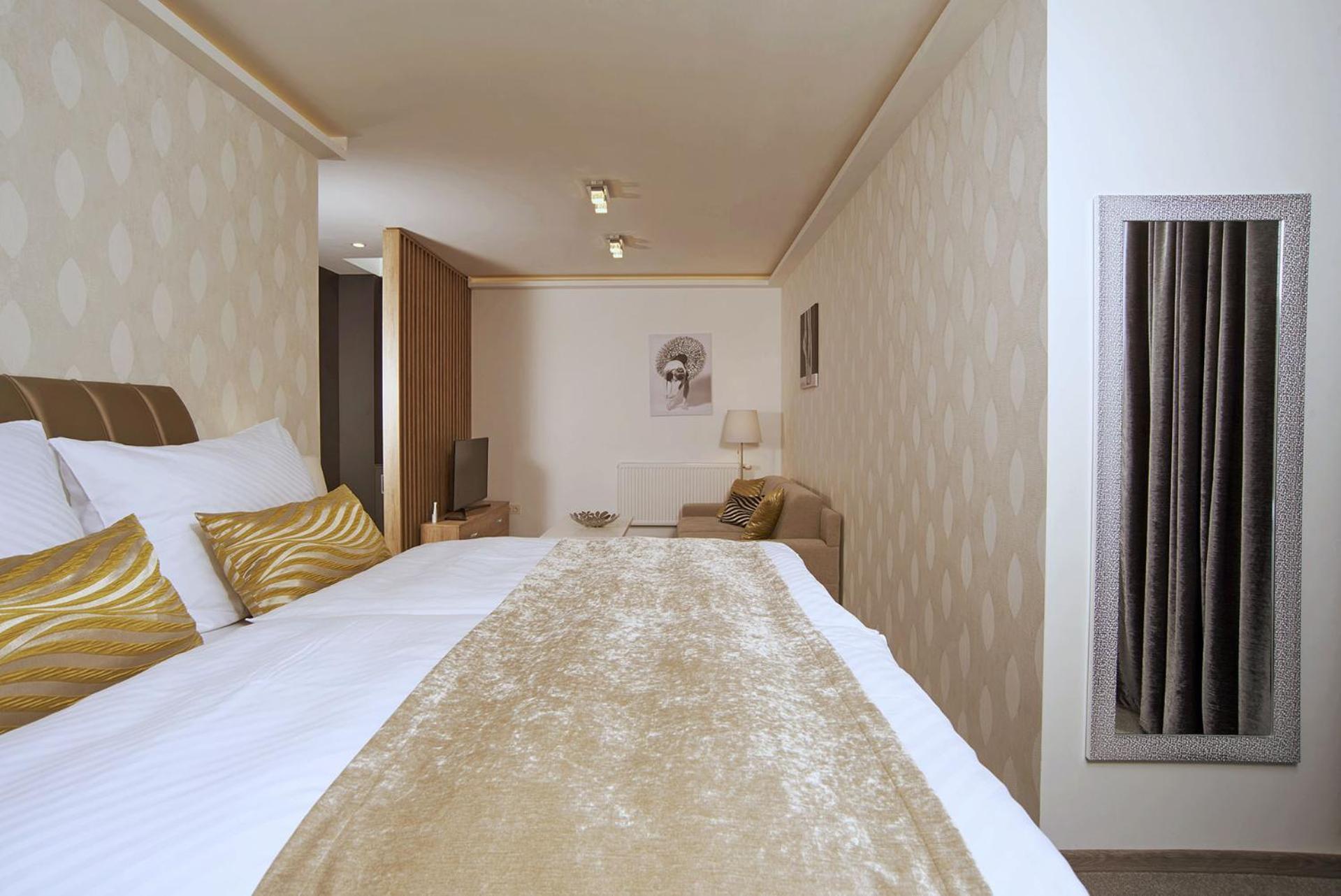 Privilege - Empire Hotels Group Košice Esterno foto