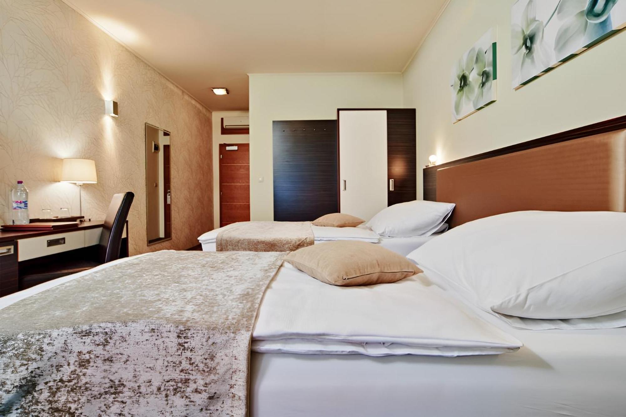 Privilege - Empire Hotels Group Košice Esterno foto