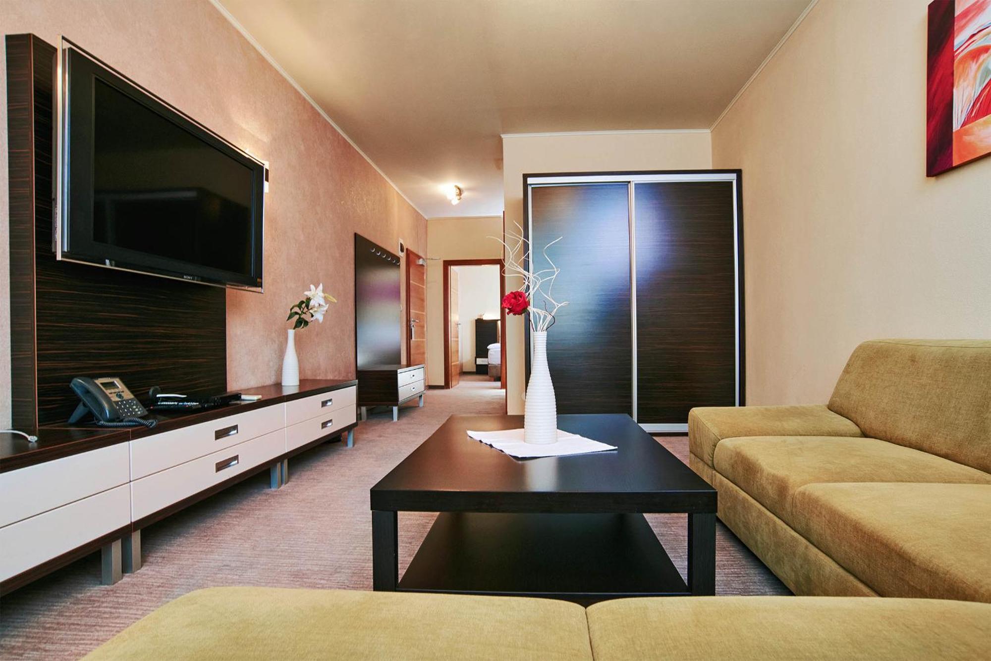 Privilege - Empire Hotels Group Košice Esterno foto