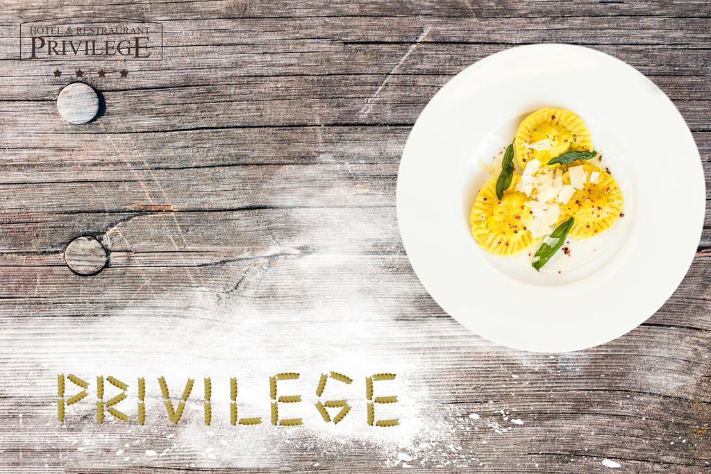 Privilege - Empire Hotels Group Košice Esterno foto