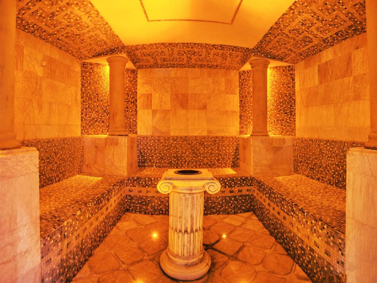 Privilege - Empire Hotels Group Košice Esterno foto